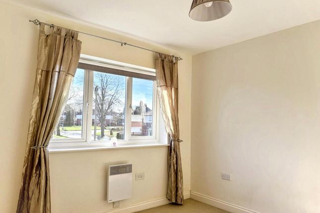 10 Rivermead Court, Rivermead Court, Wakefield photo 3