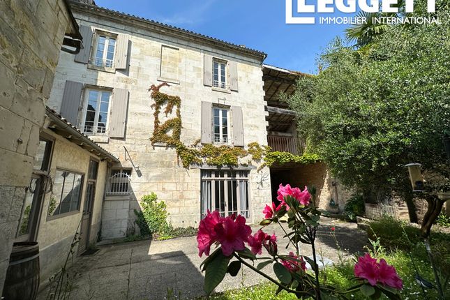 Thumbnail Villa for sale in Châteauneuf-Sur-Charente, Charente, Nouvelle-Aquitaine
