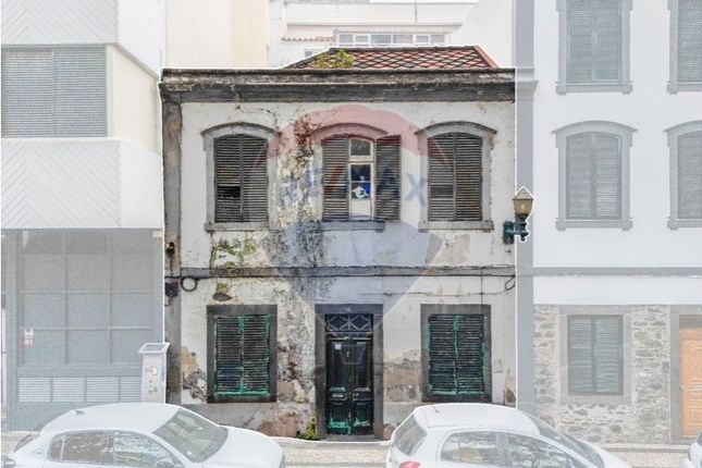 Thumbnail Block of flats for sale in Funchal (Santa Maria Maior), Funchal, Ilha Da Madeira