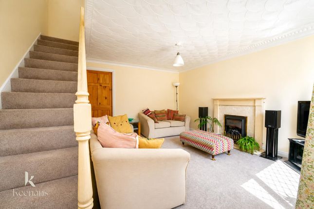8, Betony Close, Rochdale photo 4