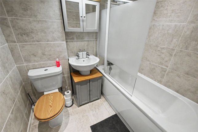 2 Menston House, 53, High Royds Drive, Ilkley photo 3