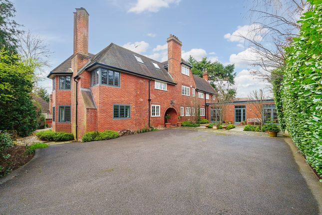 Thumbnail Detached house for sale in Oakshade Road, Leatherhead