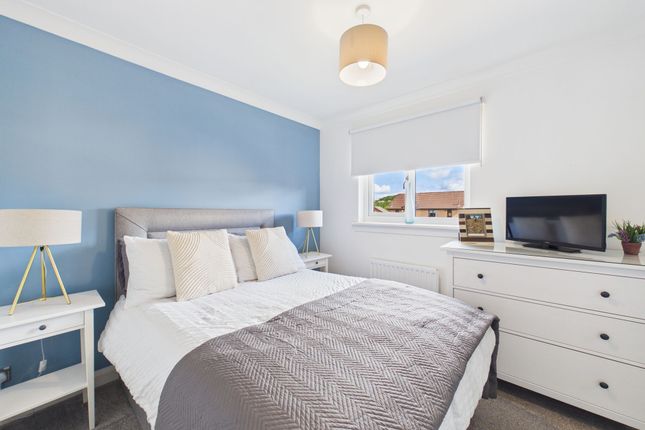 25 Gartshore Gardens, Glasgow photo 4