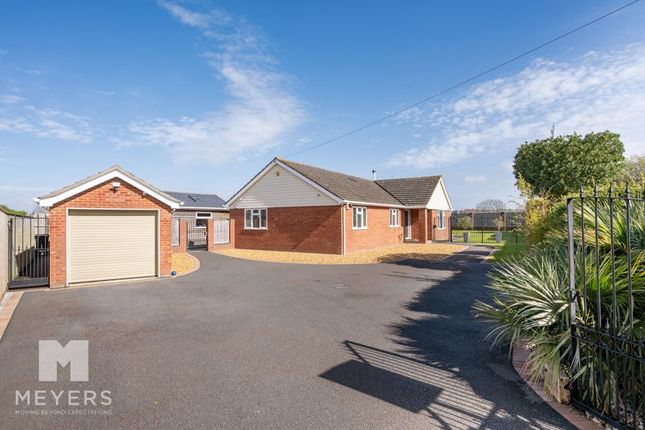 Bungalow for sale in Top Lane, Ringwood