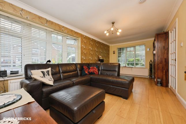 32, The Shaws, Welwyn Garden City photo 4