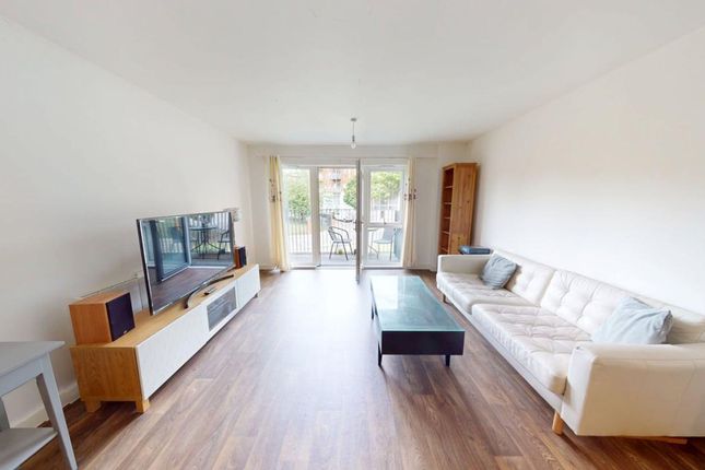 2-bed flat on 11 Melrose Apts 2A Bell Barn Road, Birmingham, Birmingham, £1,300/mo