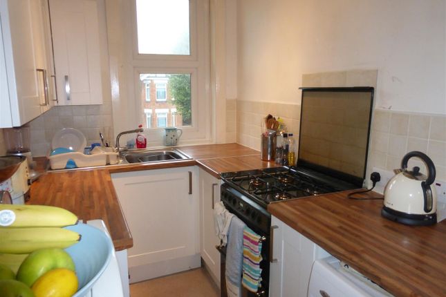 Thumbnail Flat to rent in Castlemain Avenue, Southbourne, Bournemouth