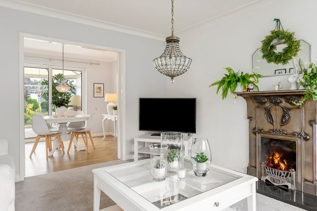 3, Ferrands Close, Bingley photo 2