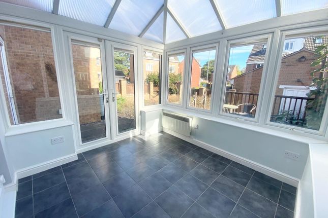 3, Murray Way, West Yorkshire photo 4