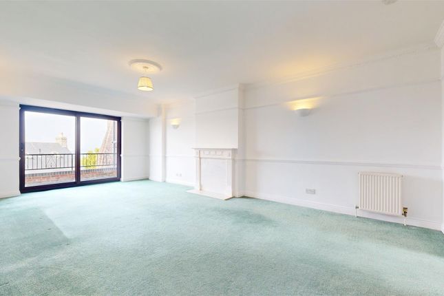 Flat 8 Marina View, 29, Park Road, Swanage photo 3