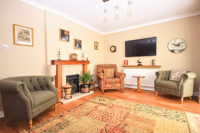 3 Manor Park, Louth photo 4