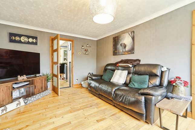 204, Pudsey Road, Leeds photo 4
