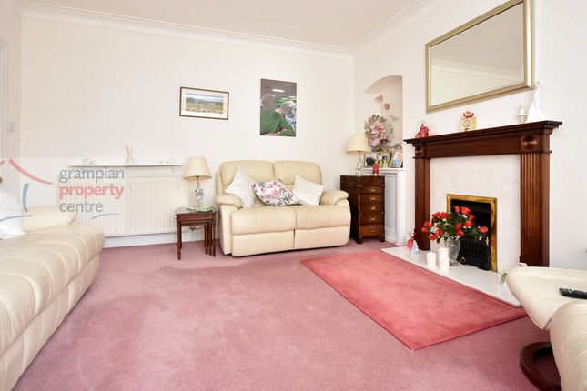 6 Wittet Drive, Elgin photo 4