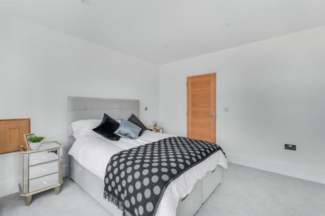 Bedroom 4_2.Jpeg