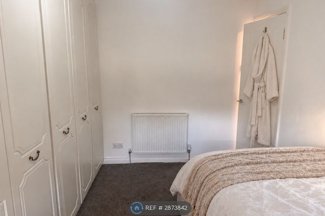 Brooklyn Court, High Road, Loughton photo 5