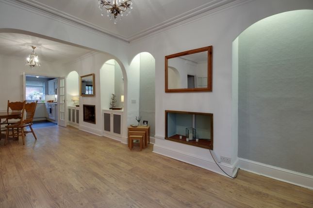 12, Lime Grove, Cheadle photo 2