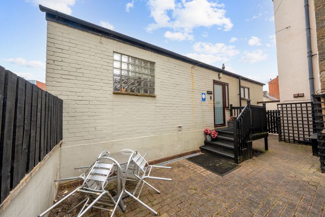 The Mews, 8-10 Cheltenham Mount, Harrogate photo 4
