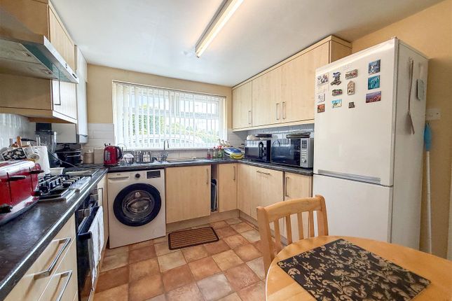 91, Tunstall Road, Stoke-On-Trent photo 4