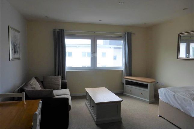 175 Paramount, Beckhampton Street, SWINDON photo 2