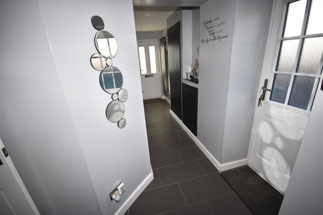 14, Durham Avenue, Sleaford photo 4