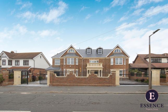 Thumbnail Detached house for sale in Parkstone Avenue, Hornchurch, Essex