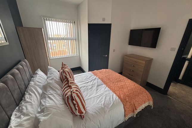 Room 4, Lockett Street, Stoke-On-Trent photo 5
