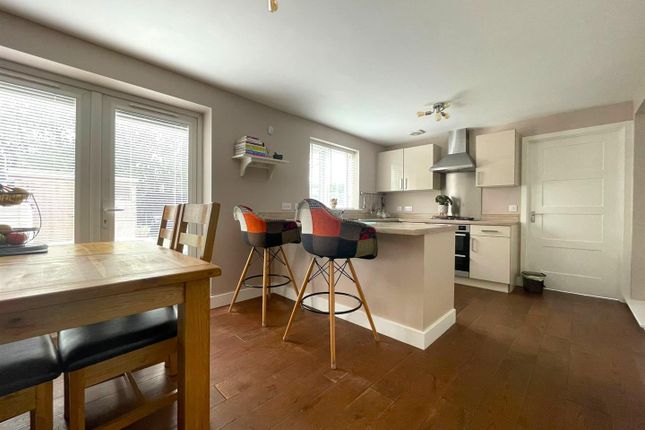 207, Ashcourt Drive, Hornsea photo 4