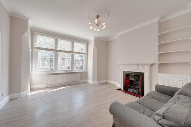 Thumbnail Flat to rent in Glenloch Road, London