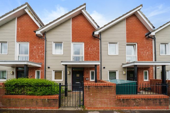Thumbnail Terraced house to rent in Woodvale Lane, Haywards Heath