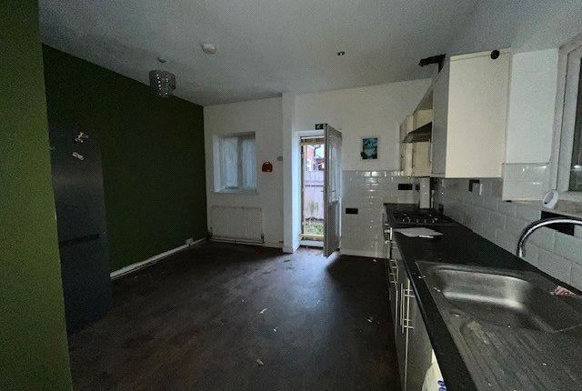114, Marsh Hill, West Midlands photo 3