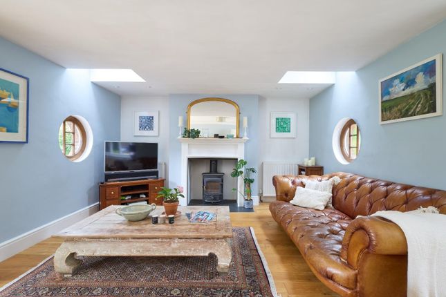 24 Queen Edith's Way 0408250007.Jpg