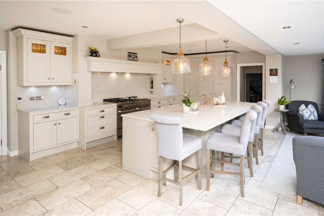 Harleston,, 8 Foxhill Avenue, Leeds photo 4