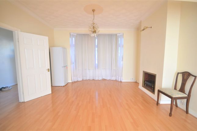 Thumbnail Terraced house to rent in Ashurst Drive, Gants Hill