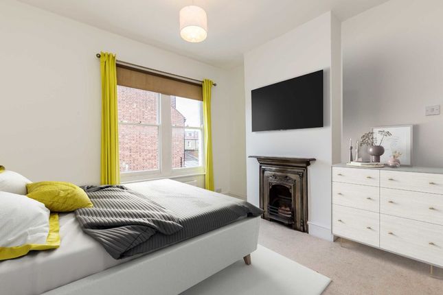 Property to rent in St. Albans Avenue, London