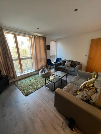 22 Admiral Court, Bowman Lane, Leeds photo 2