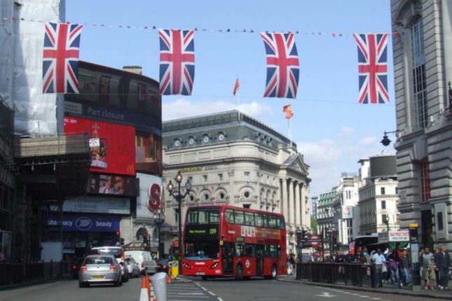 Thumbnail Restaurant/cafe to let in Piccadilly Circus, London