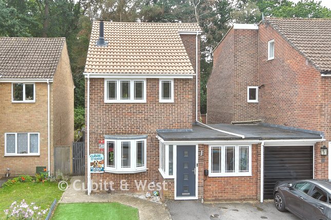3-bed detached on 8, Mountbatten Close, Crawley, £425,000