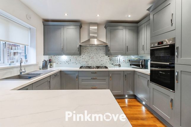 111, Deepwater Drive, Newport photo 4