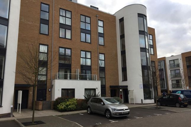 Thumbnail Flat to rent in Pym Court, Cromwell Road, Cambridge