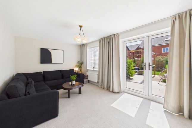 14 Coot Way, Nottingham photo 4