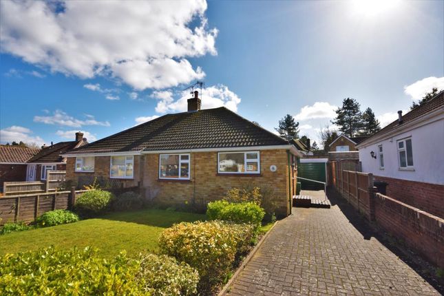 Berg Estate, Basingstoke RG22, 2 bedroom bungalow for sale - 54589859