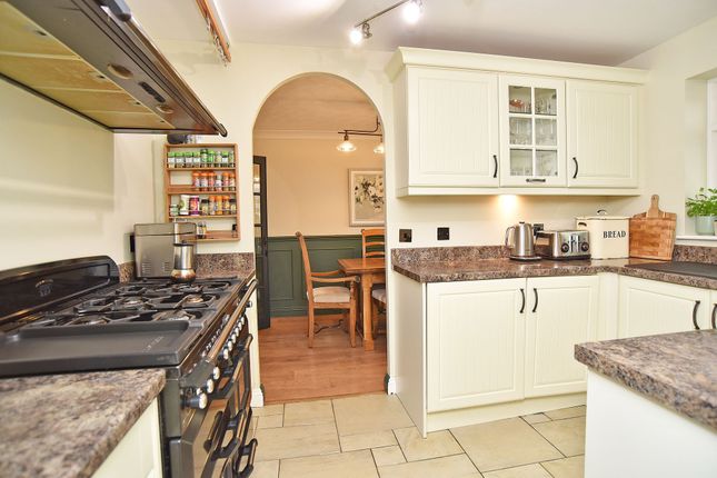 50 Yarrow Drive, Harrogate photo 4
