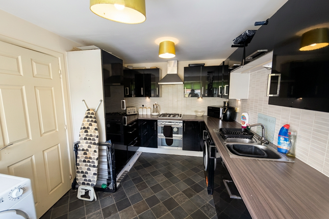 41, Pascal Close, Corby photo 4
