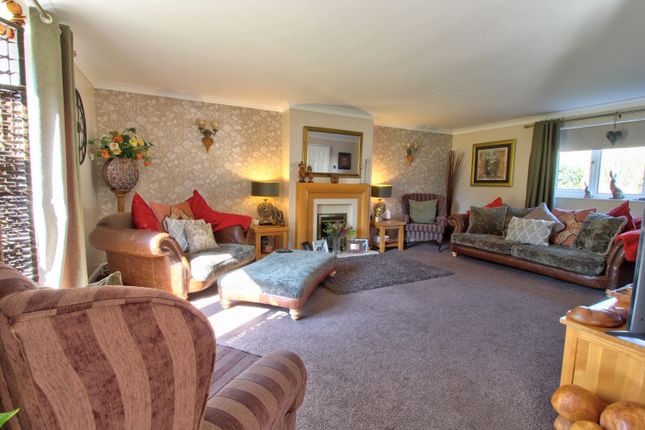 10, Church Green, Bramford photo 4