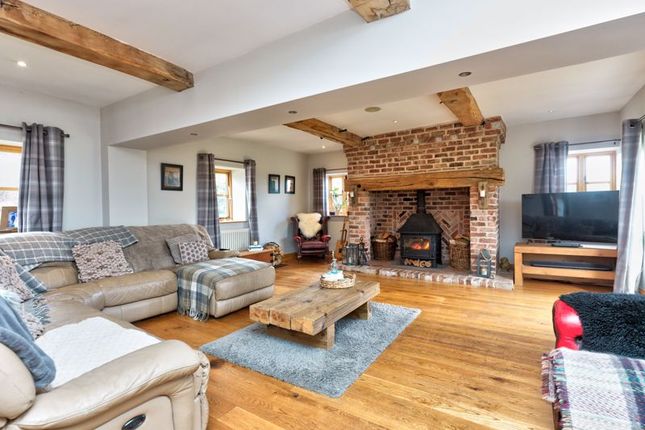 3, Manor Farm, Telford photo 2
