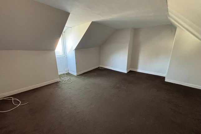10, Luton Road, Chatham photo 5