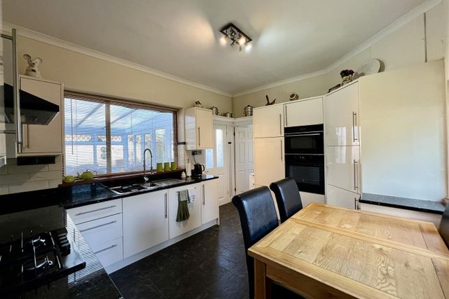 8, Glynhir Road, Ammanford photo 3