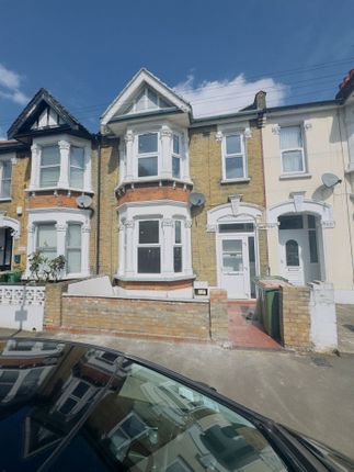 Thumbnail Terraced house to rent in Clements Road, London
