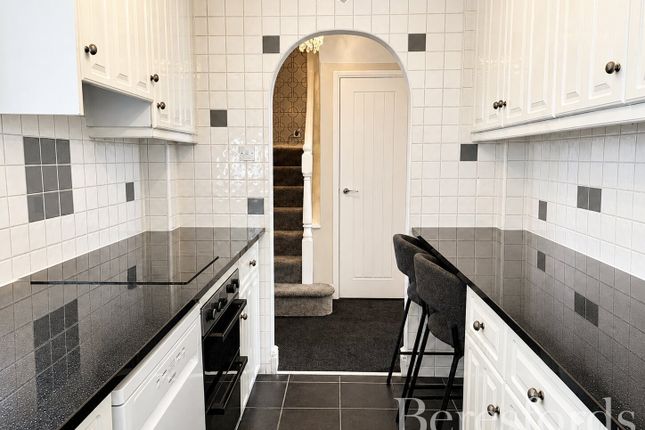 6, Littlebury Court, Brentwood photo 3