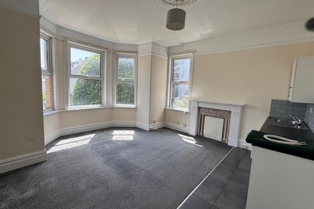 Room 6, Lamorna, Colley End Road, Paignton photo 2
